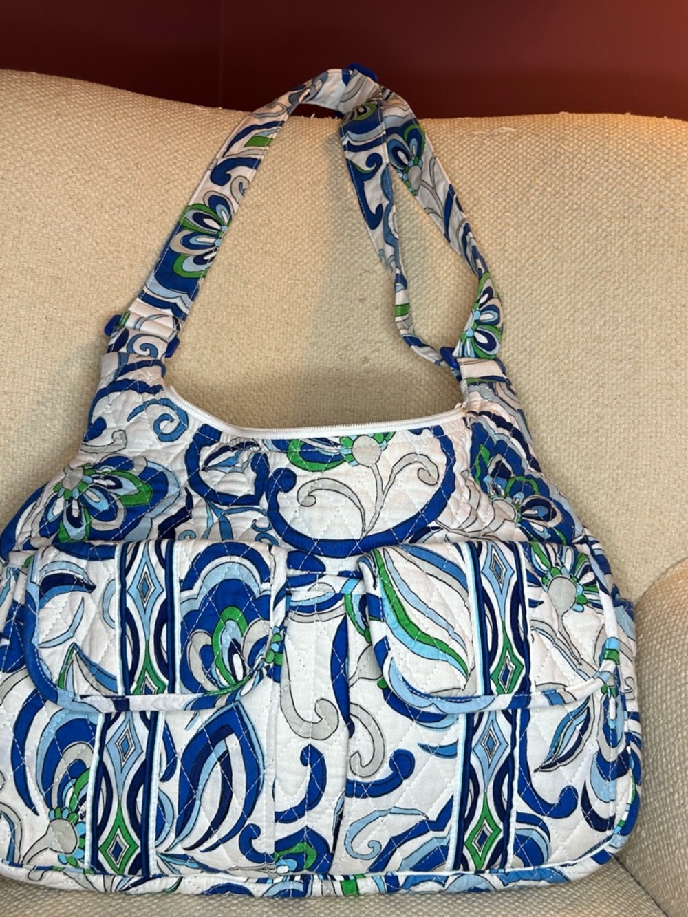 Vera Bradley Cargo Sling in Mediterranean White EUC - Picture 5 of 9